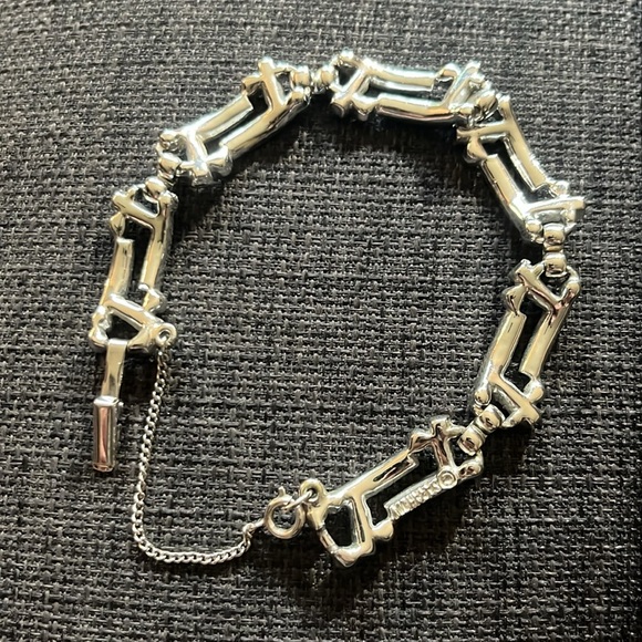 Vintage Sarah Coventry Emerald Ice Bracelet & Earrings Jewelry Set - Picture 11 of 16